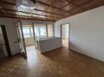 Anleger aufgepasst! Sanierungsbedürftige Wohnung mit Loggia und Garage! - Bild